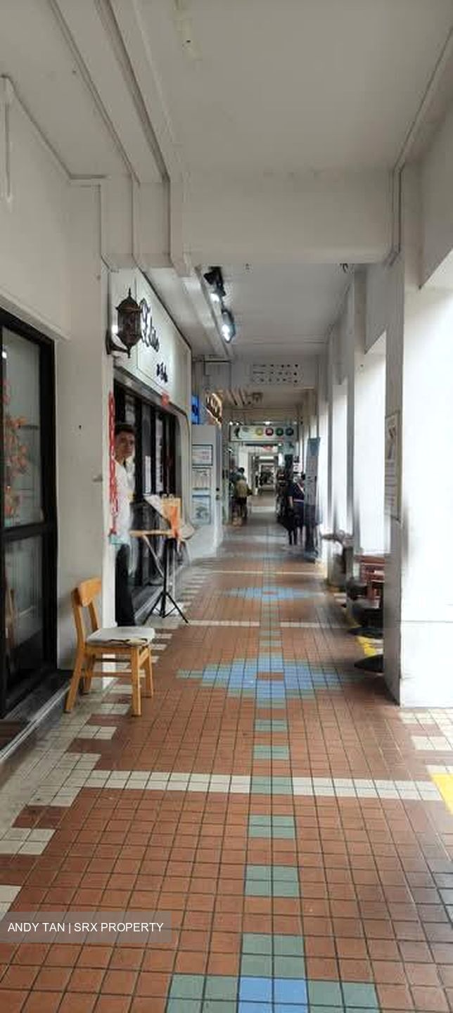 Bukit Batok Central (D23), Shop House #593784261